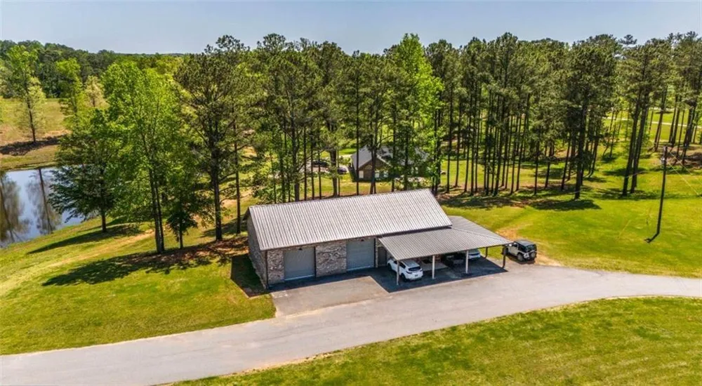 1600 Happy Hollow Road Roopville, GA 30170