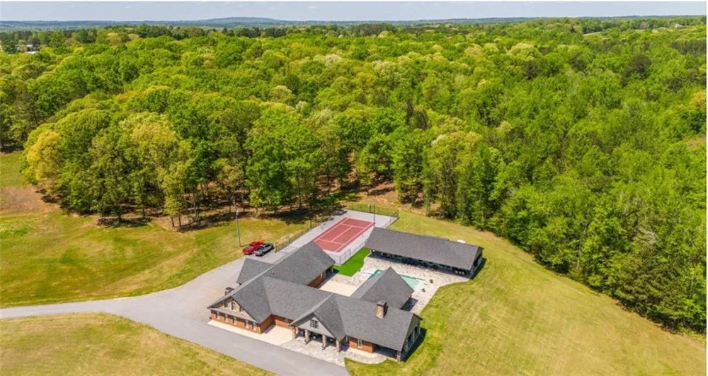 1600 Happy Hollow Road Roopville, GA 30170