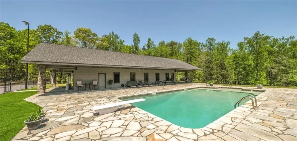 1600 Happy Hollow Road Roopville, GA 30170
