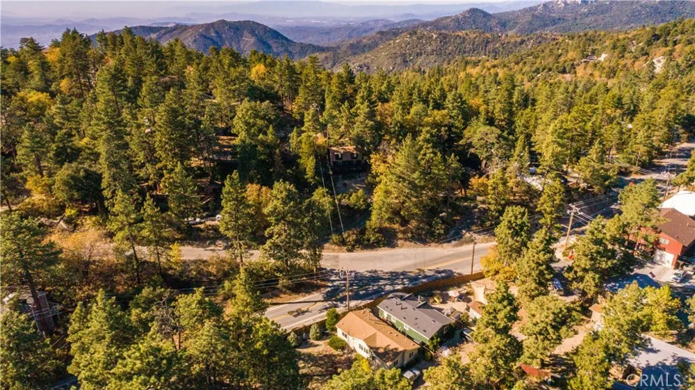 23700 Clement Way Idyllwild, CA 92549