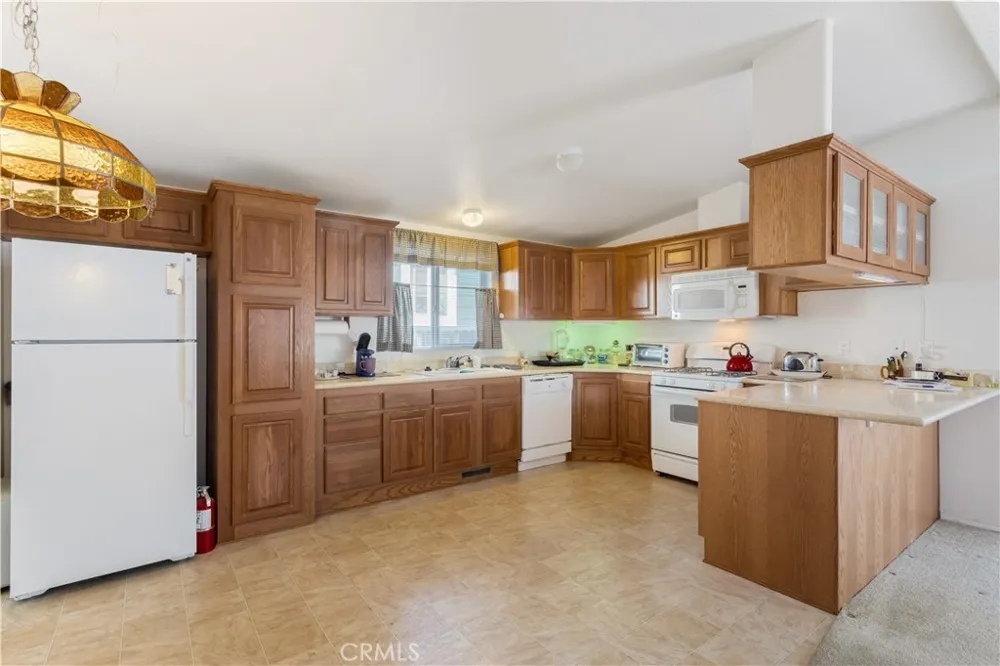 23700 Clement Way Idyllwild, CA 92549
