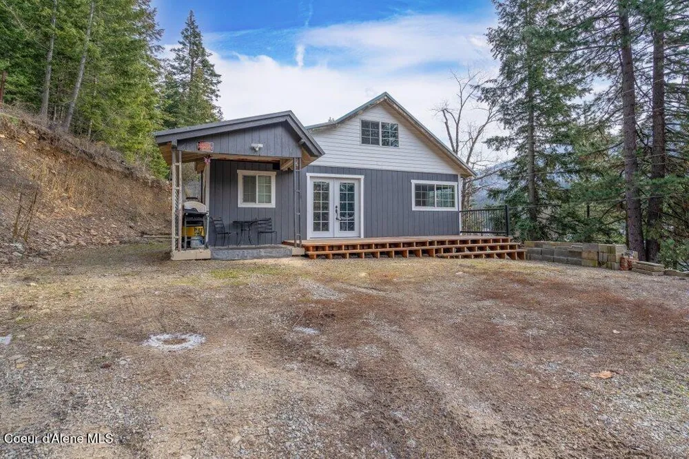 411 Pine Street Mullan, ID 83846