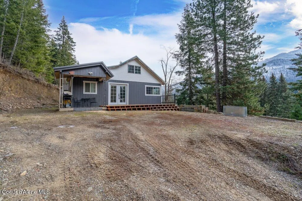 411 Pine Street Mullan, ID 83846