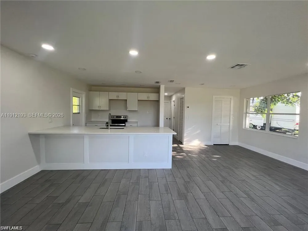 1109 Grifford Ave Lehigh Acres, FL 33936