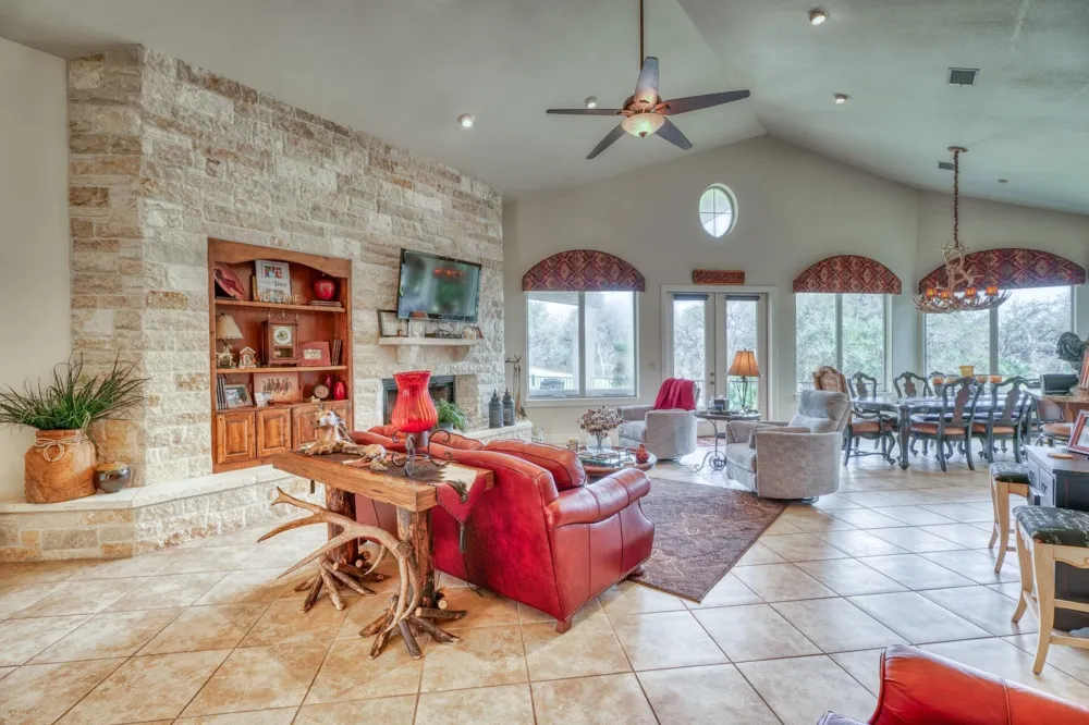 1105 Hi Fault Horseshoe Bay, TX 78657