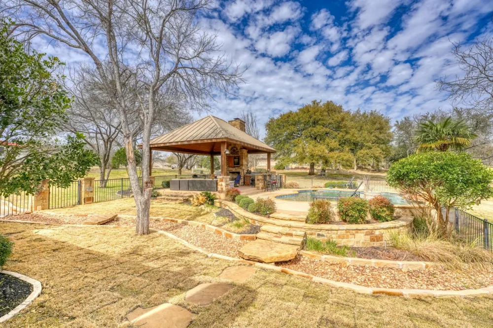 1105 Hi Fault Horseshoe Bay, TX 78657