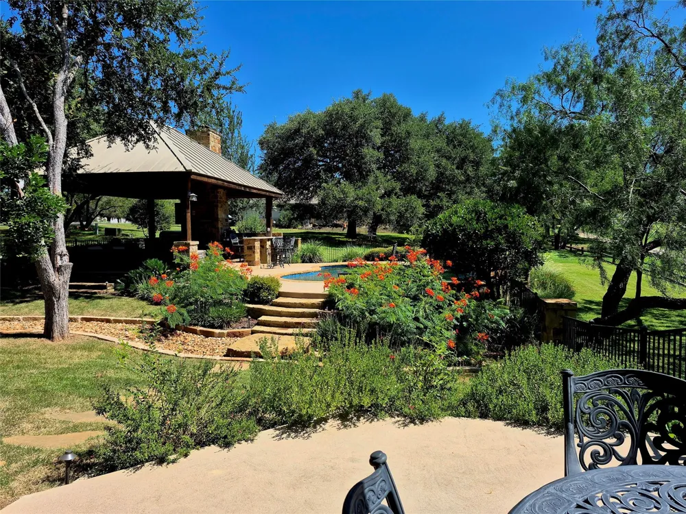 1105 Hi Fault Horseshoe Bay, TX 78657