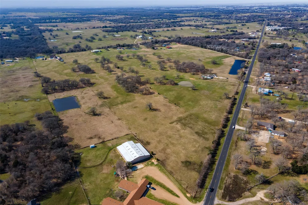 CR 2404 Kemp, TX 75143