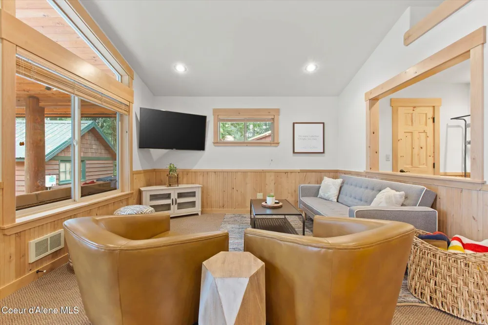 70 S Granite Bay Road Nordman, ID 83848