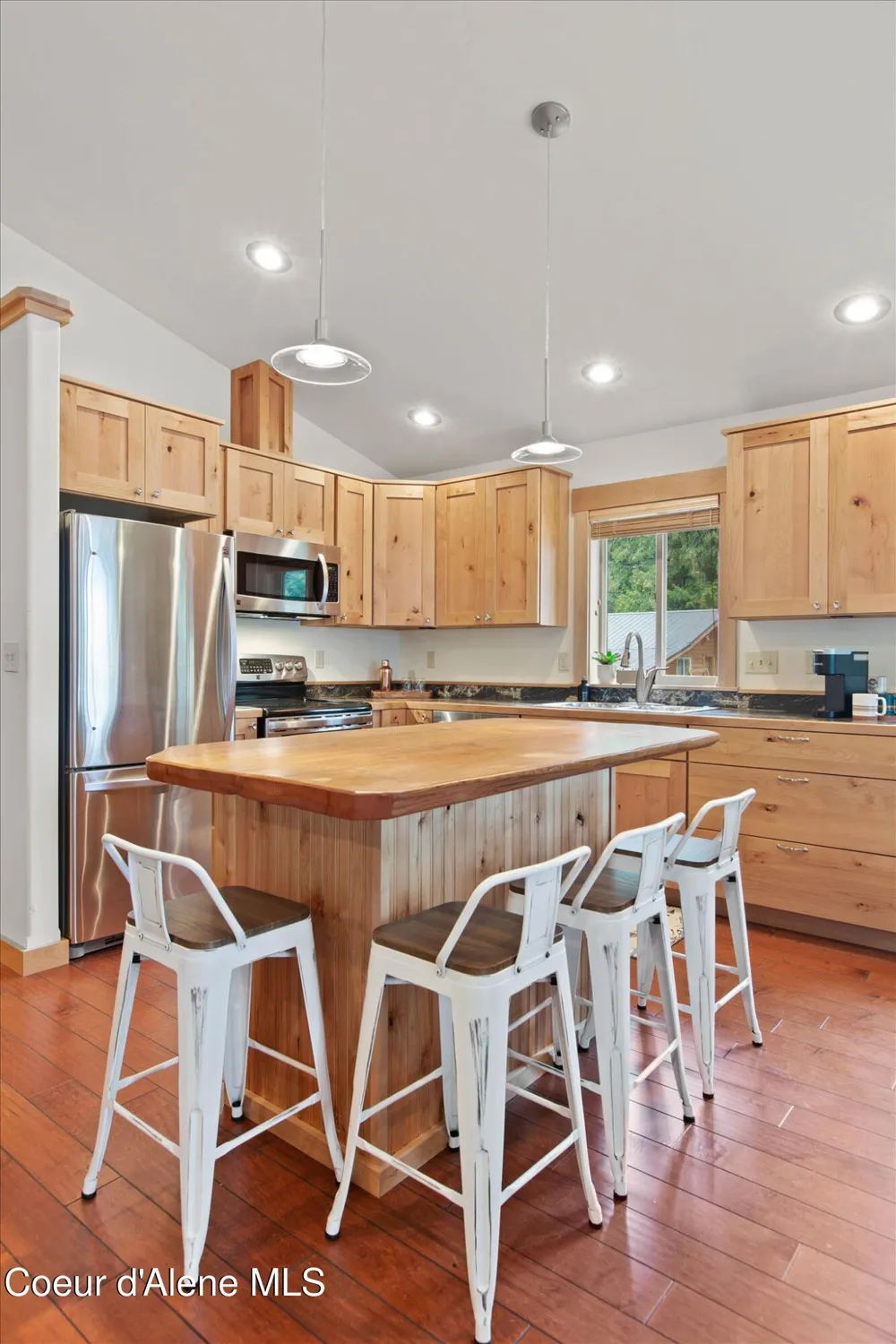 70 S Granite Bay Road Nordman, ID 83848