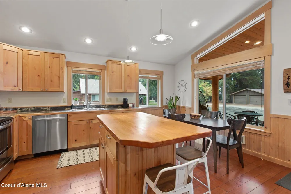70 S Granite Bay Road Nordman, ID 83848