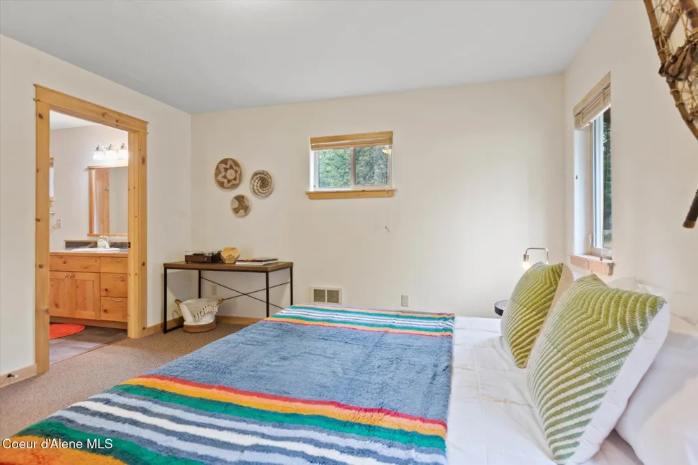 70 S Granite Bay Road Nordman, ID 83848