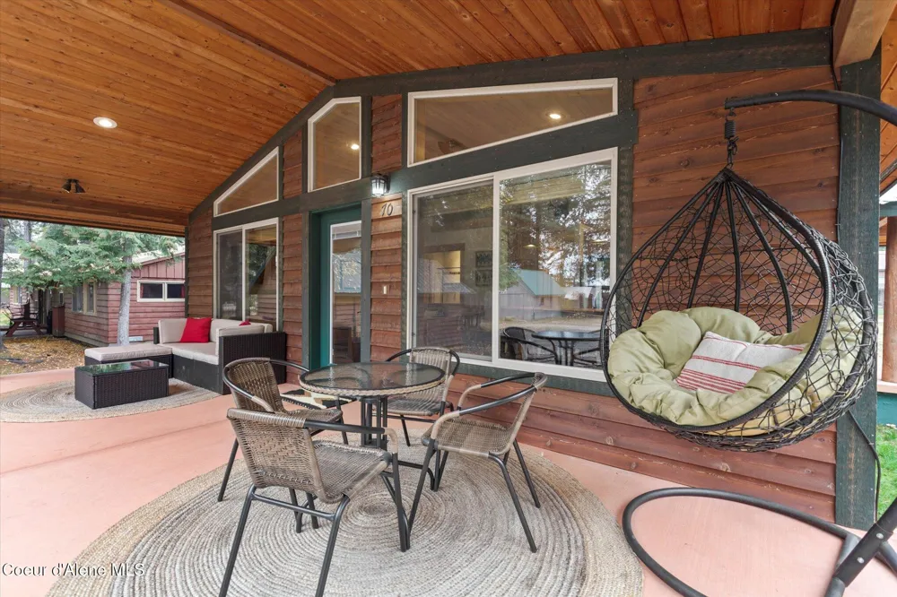 70 S Granite Bay Road Nordman, ID 83848