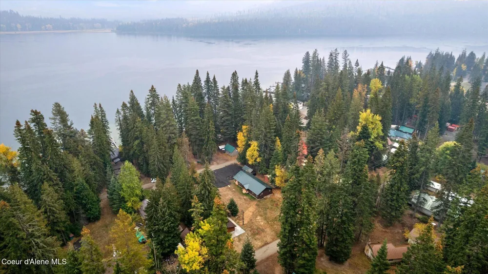 70 S Granite Bay Road Nordman, ID 83848