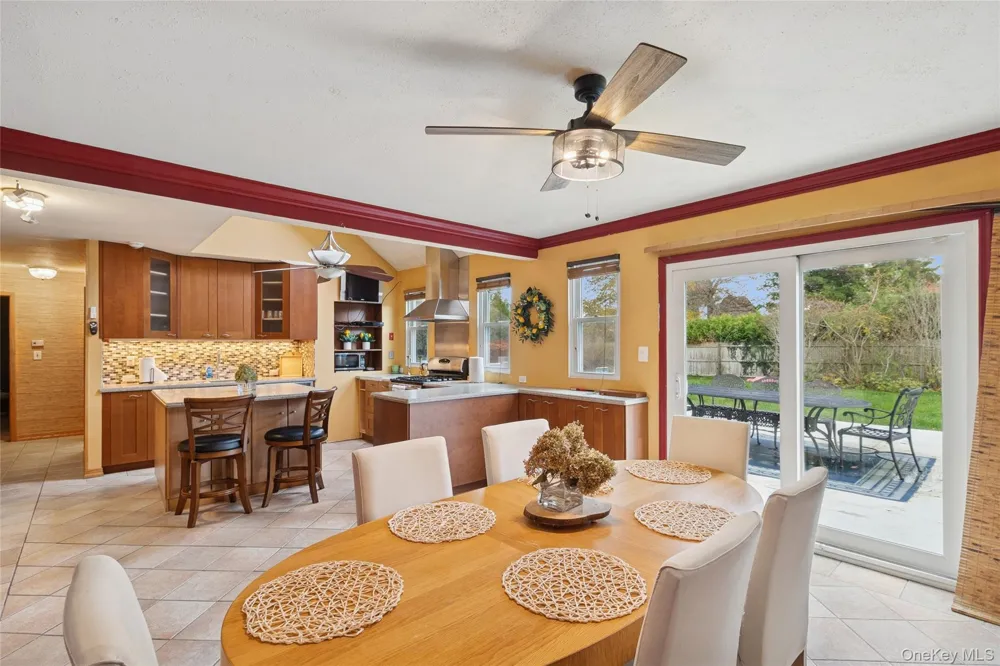 3 Meadowgrass Lane Southampton, NY 11968