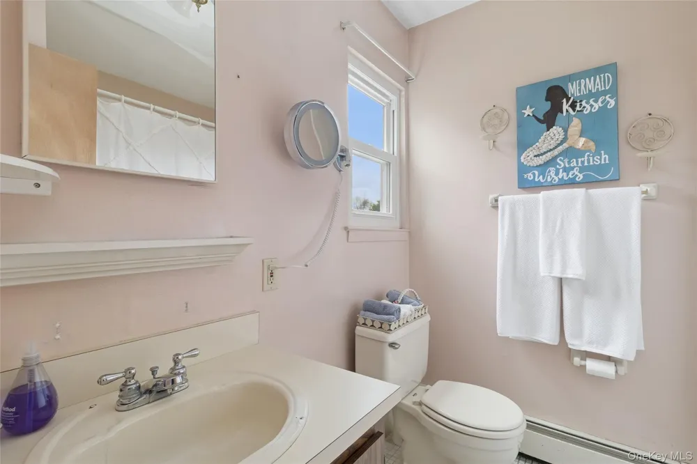 3 Meadowgrass Lane Southampton, NY 11968