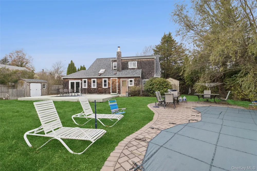 3 Meadowgrass Lane Southampton, NY 11968