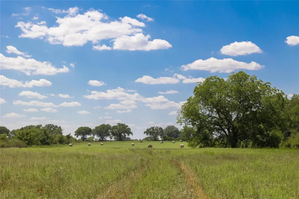 CR 452 De Leon, TX 76444