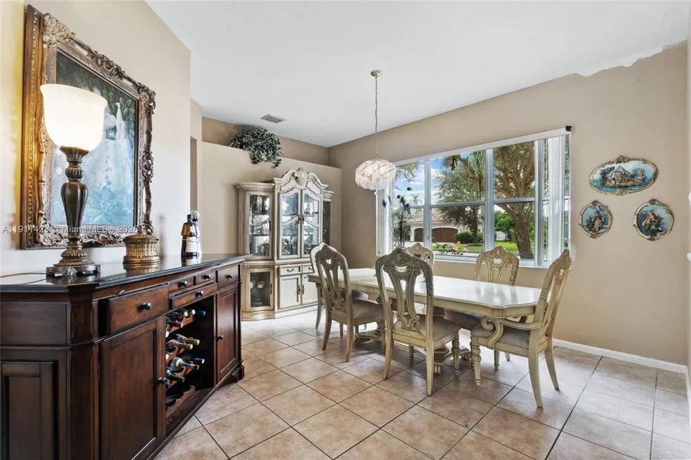 13875 SW 41st St Davie, FL 33330