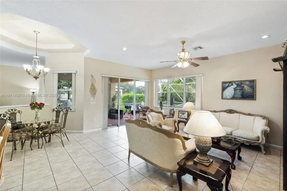 13875 SW 41st St Davie, FL 33330