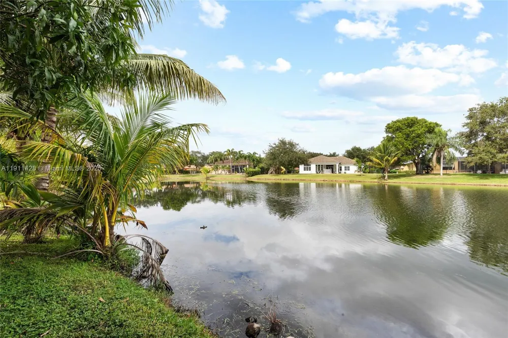 13875 SW 41st St Davie, FL 33330