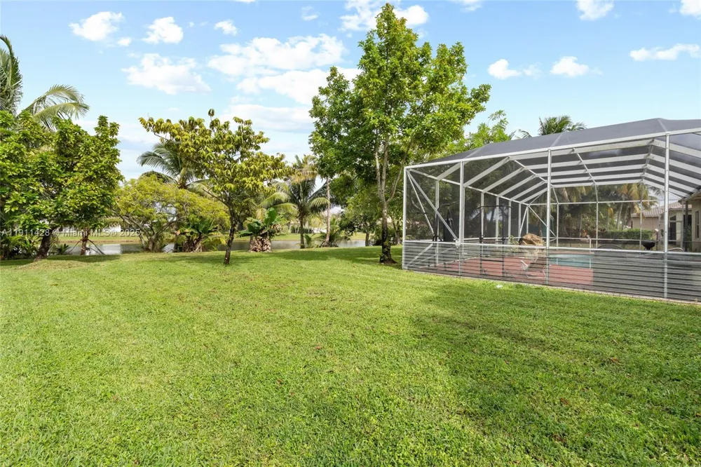 13875 SW 41st St Davie, FL 33330