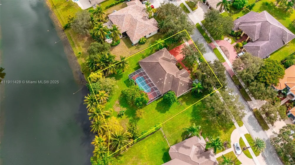 13875 SW 41st St Davie, FL 33330
