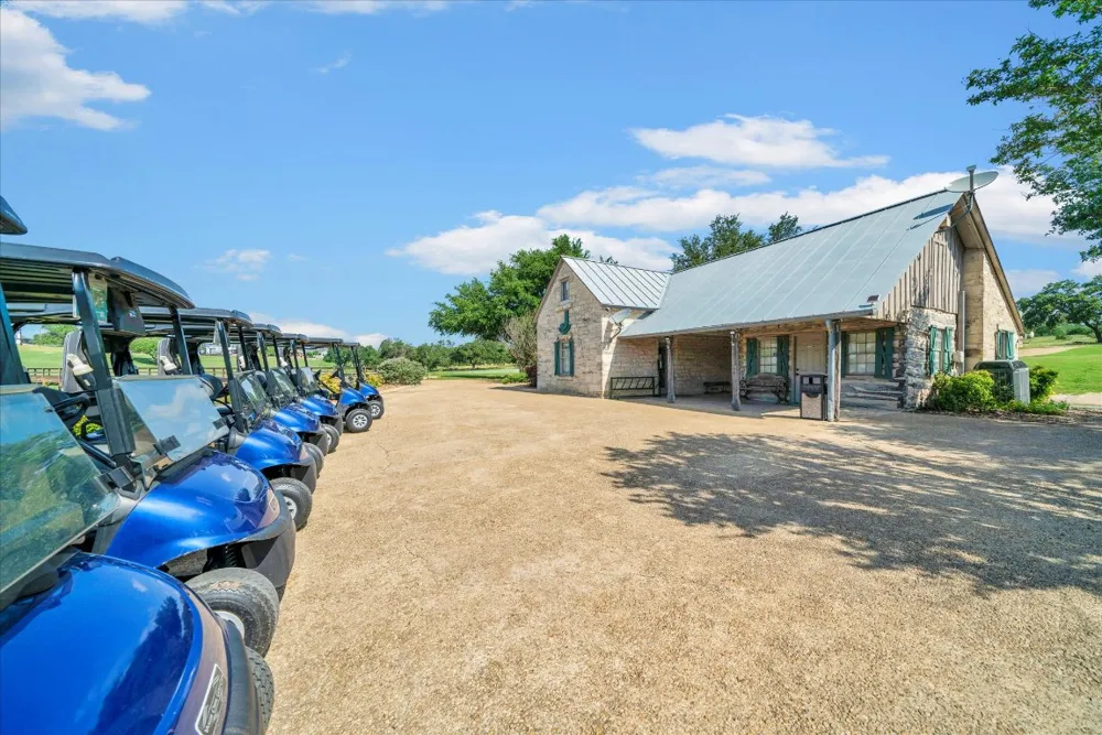 121 S JESSE STIFF DRIVE Blanco, TX 78606