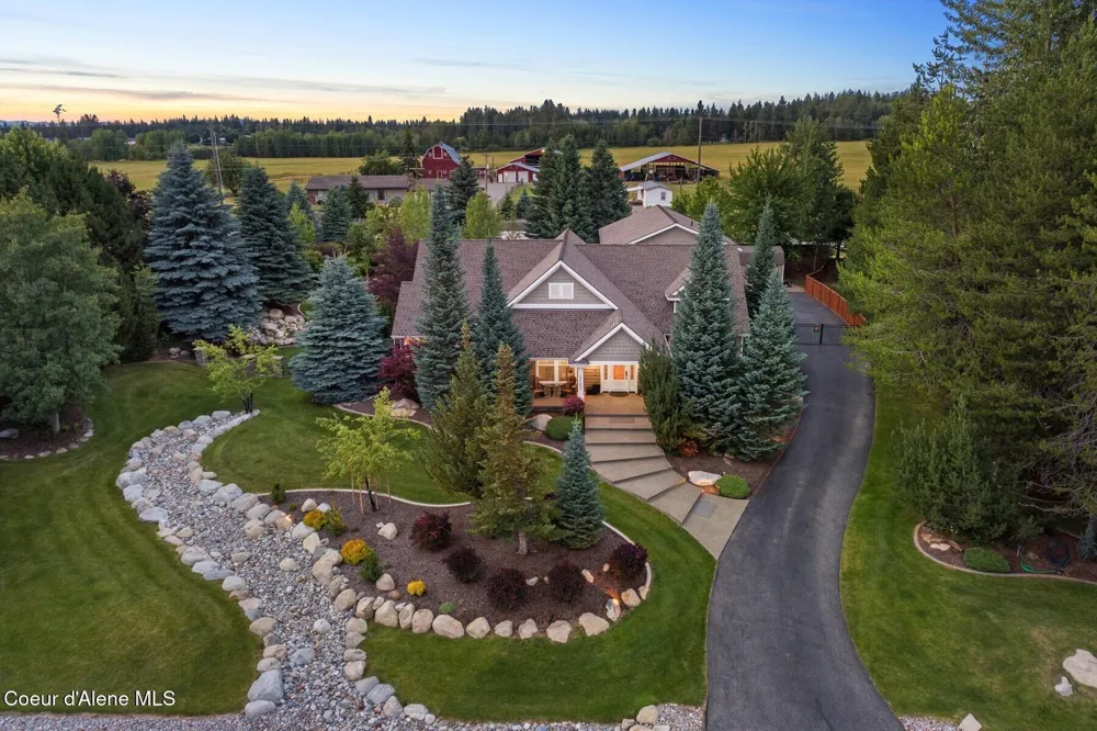 12155 Yearling Circle Hayden, ID 83835
