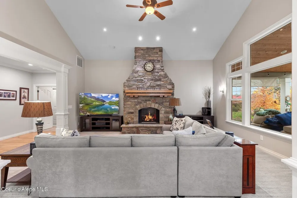 12155 Yearling Circle Hayden, ID 83835