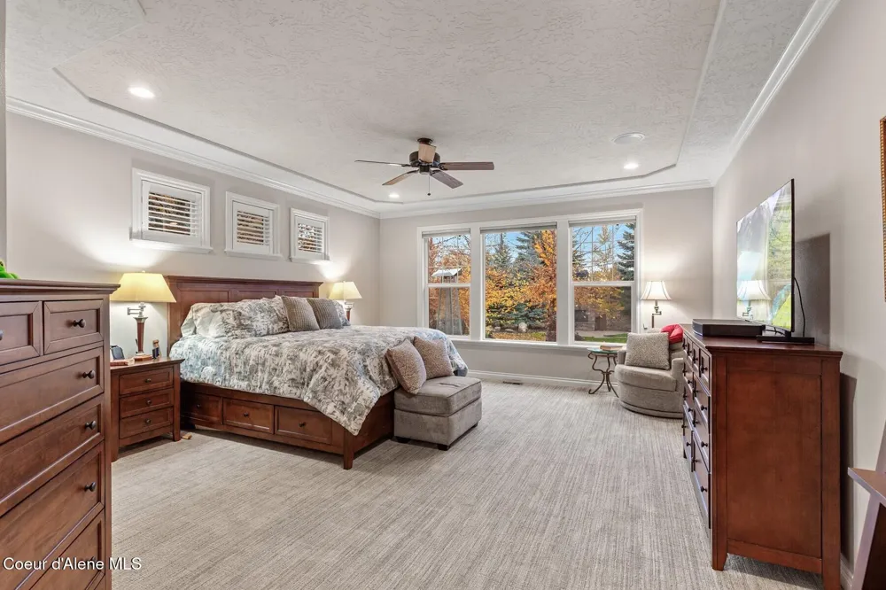 12155 Yearling Circle Hayden, ID 83835
