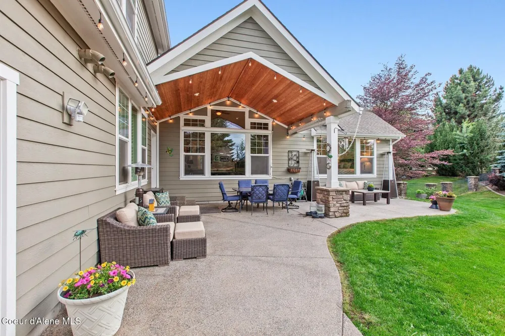 12155 Yearling Circle Hayden, ID 83835