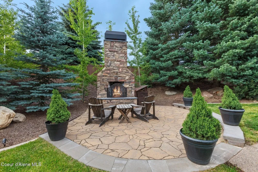12155 Yearling Circle Hayden, ID 83835