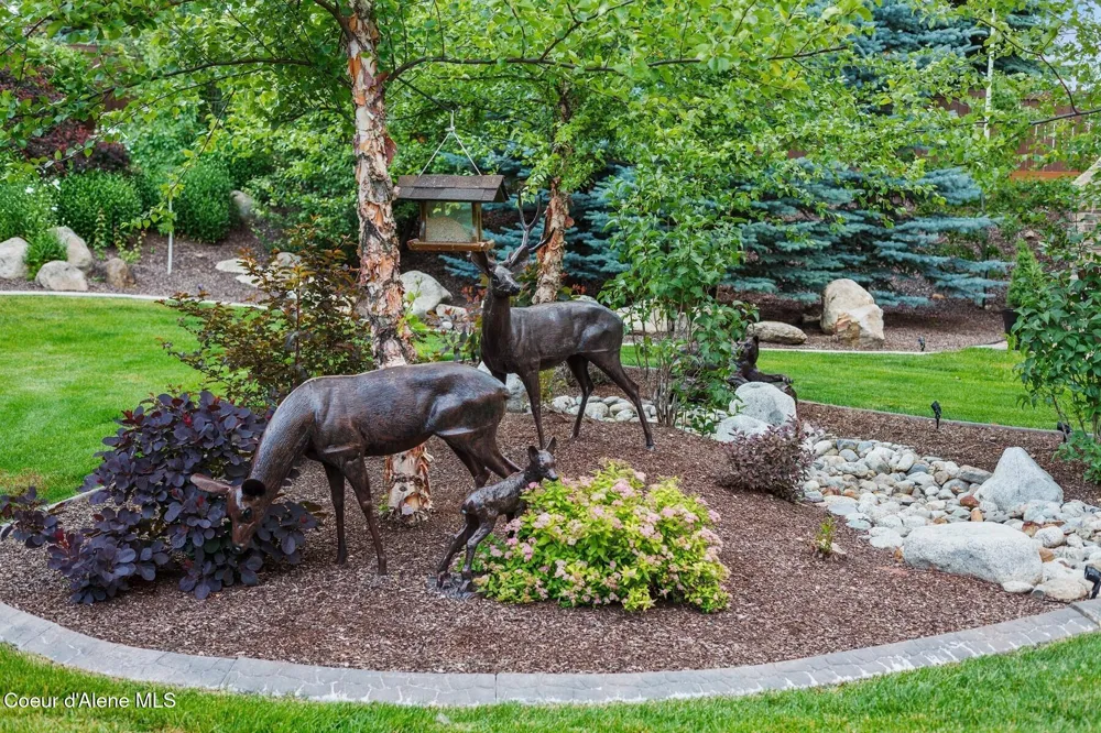12155 Yearling Circle Hayden, ID 83835