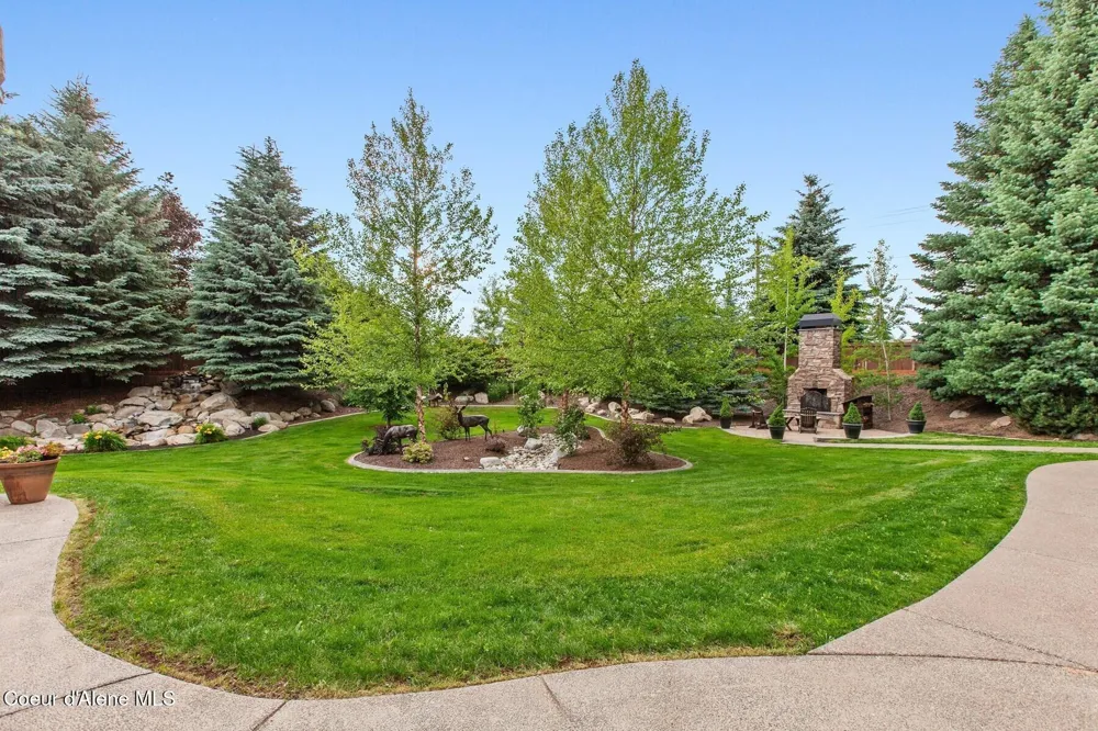 12155 Yearling Circle Hayden, ID 83835