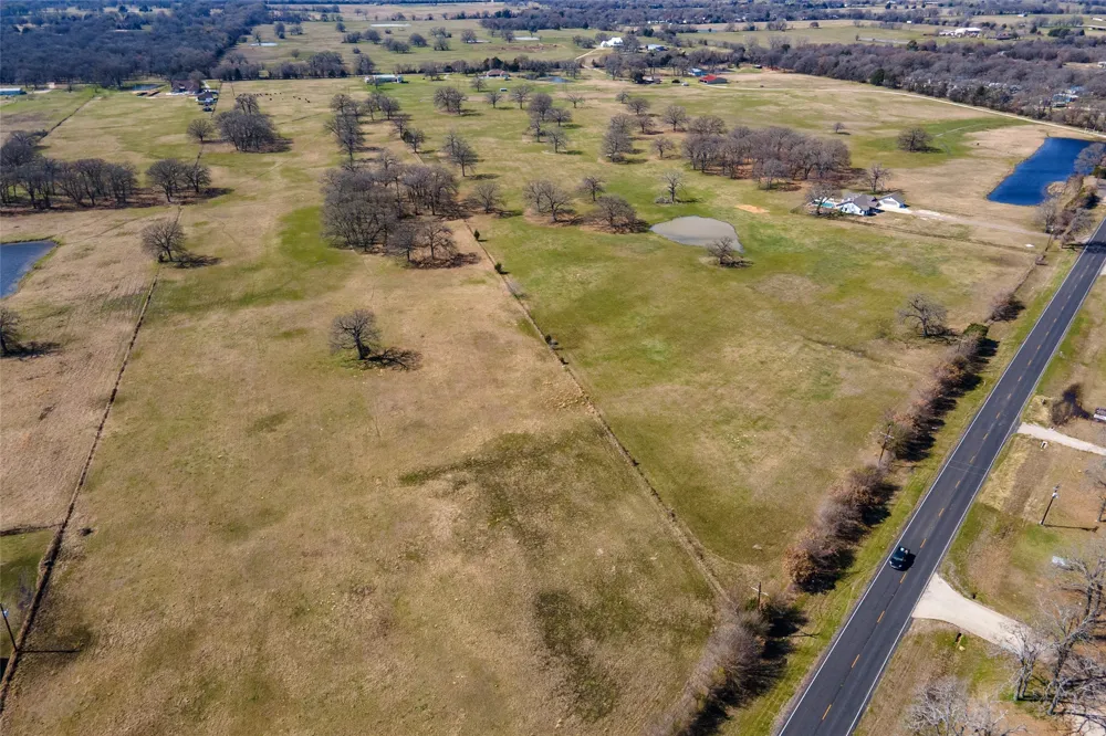 CR 2404 Kemp, TX 75143