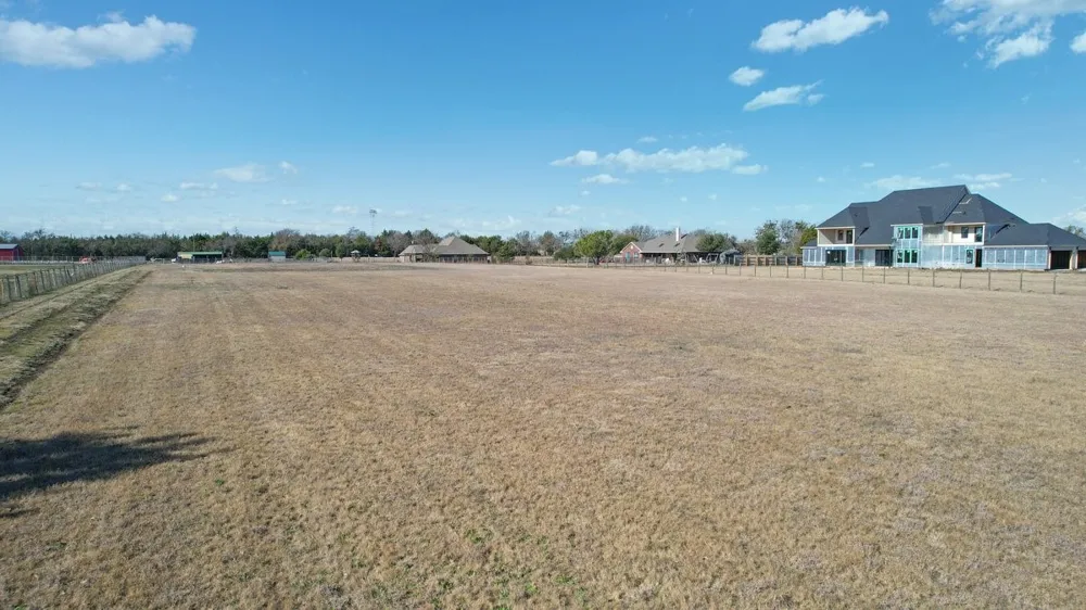 1 CR 377 Van Alstyne, TX 75495