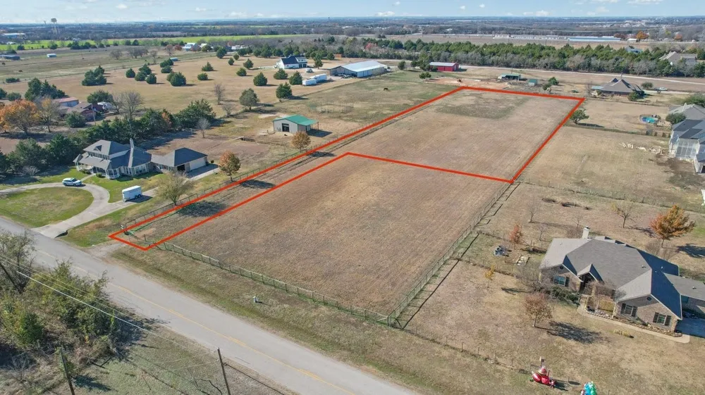 1 CR 377 Van Alstyne, TX 75495