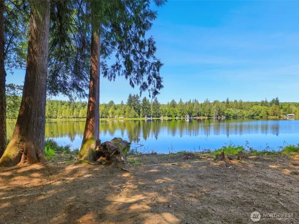 131 chimacum Drive Elma, WA 98541