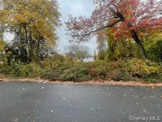 6 Pine Street Wyandanch, NY 11798