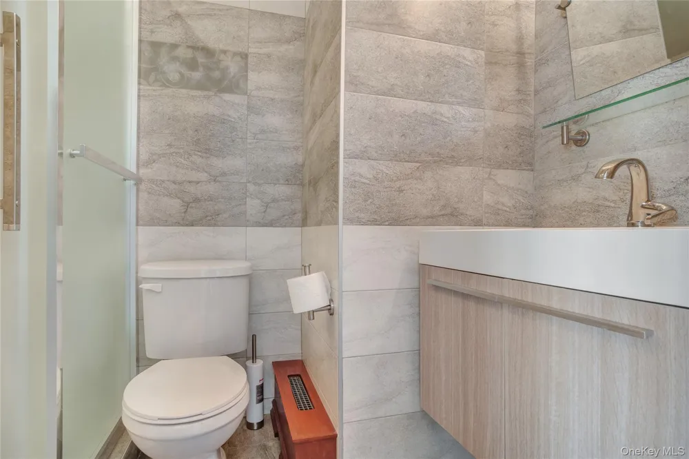 208 Beach 124th Street #6 Far Rockaway, NY 11694