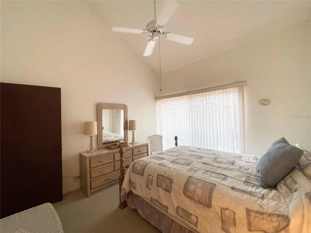 3097 WILLOW GREEN #32 Sarasota, FL 34235