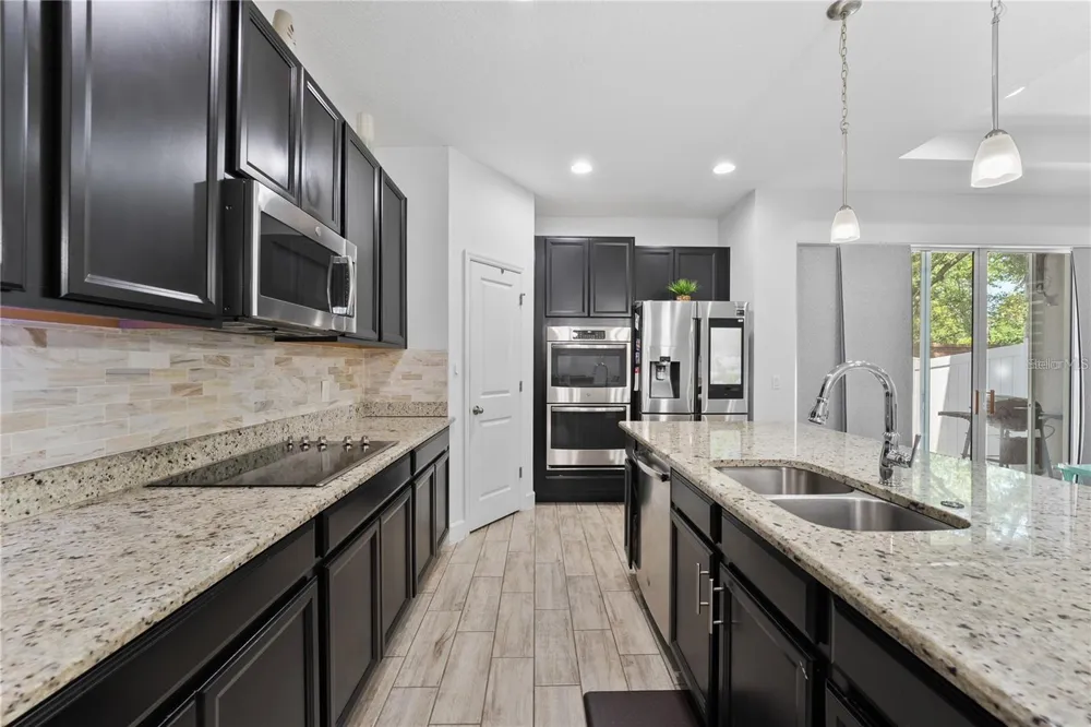 572 LAKE WILDMERE COVE Longwood, FL 32750