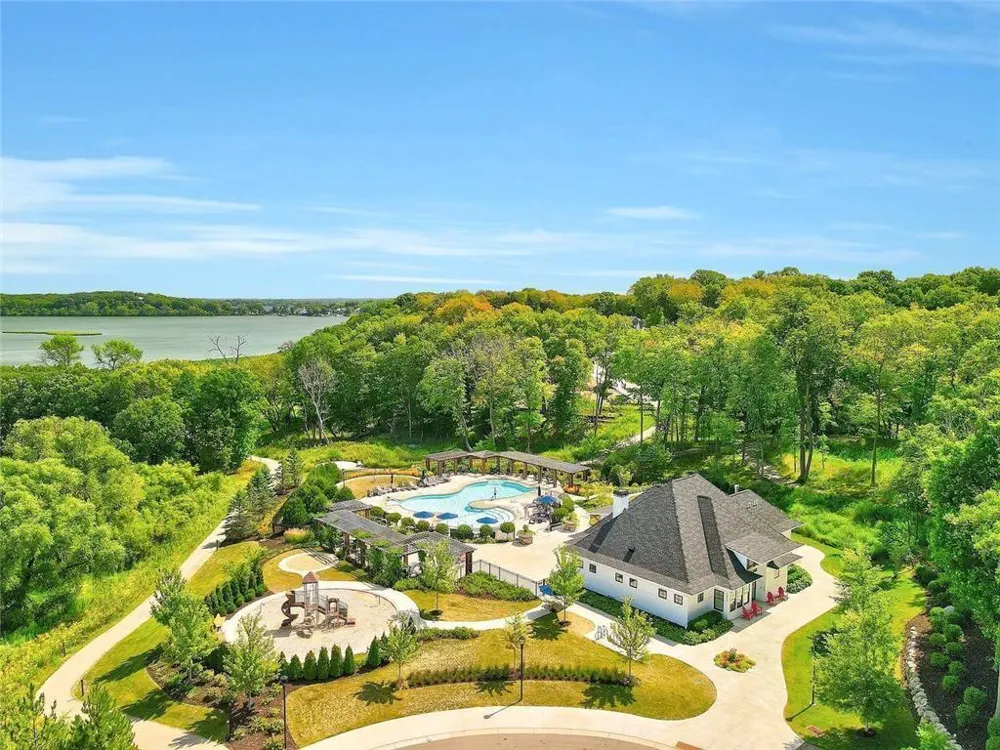 4641 Wolfberry Curve Minnetrista, MN 55331