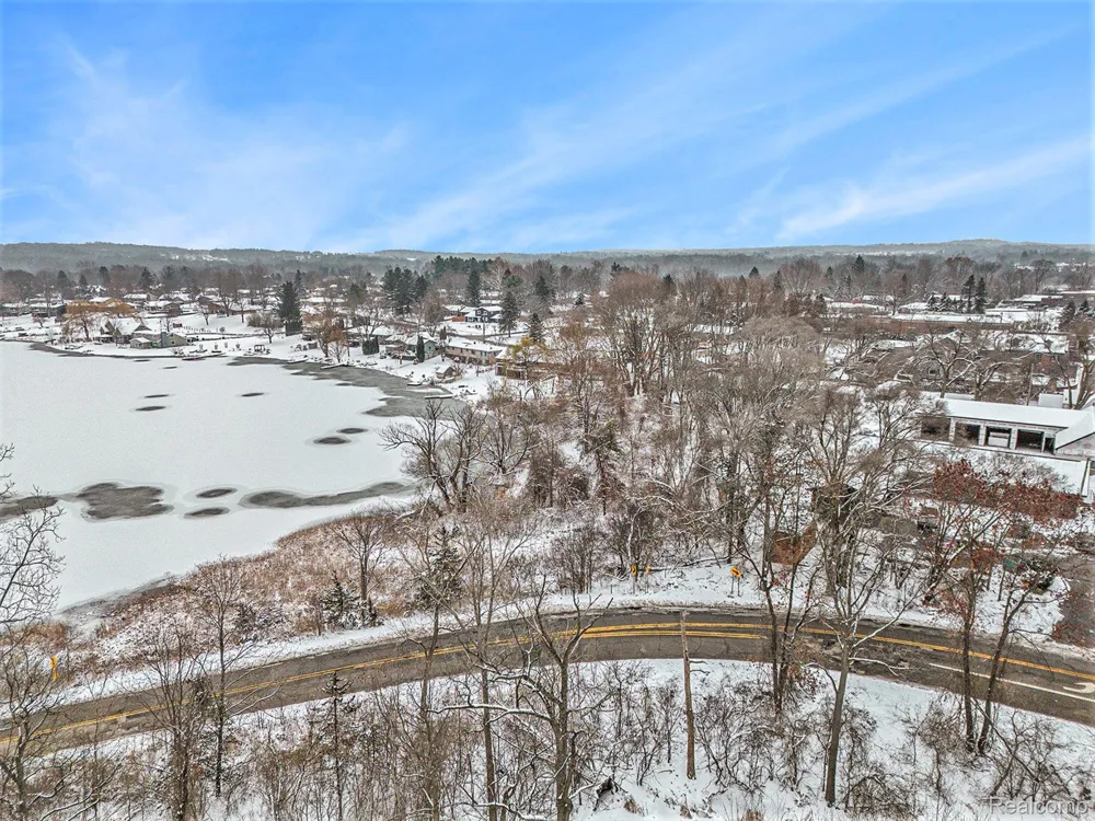 Cranberry Lake Road Independence Charter Township, MI 48348