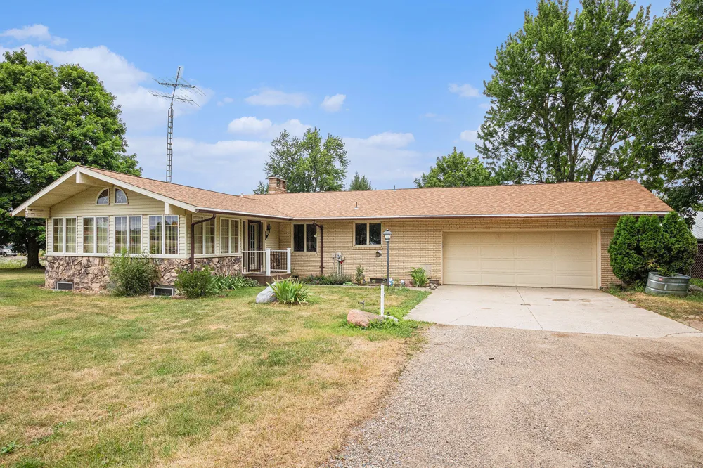 7349 E Main Street Eau Claire, MI 49111