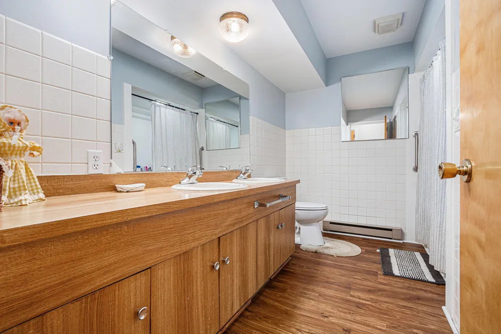 7349 E Main Street Eau Claire, MI 49111