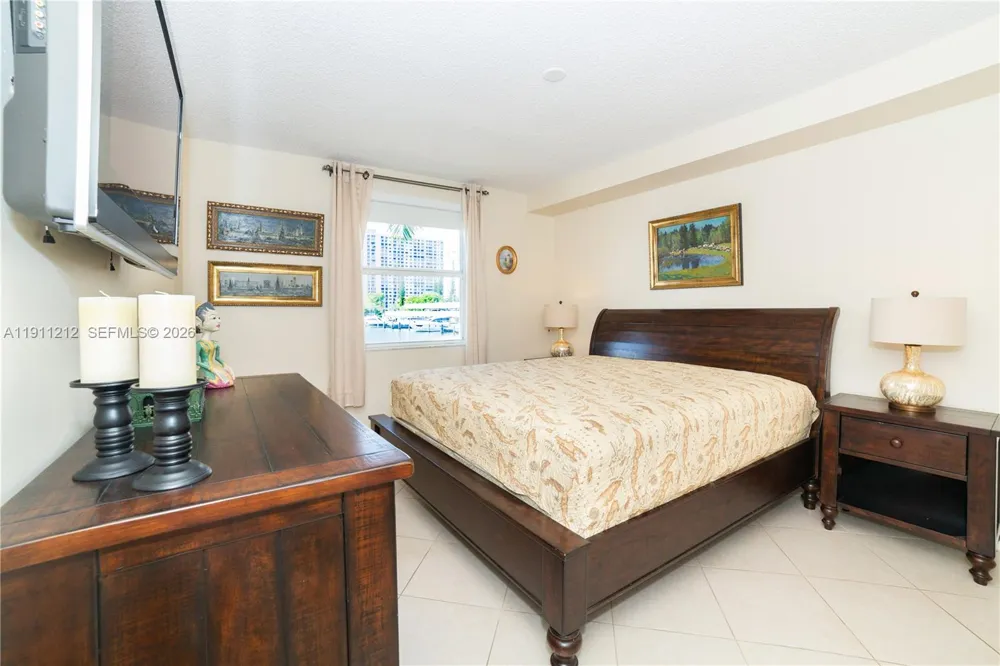 17150 Bay Rd #2207 Sunny Isles Beach, FL 33160