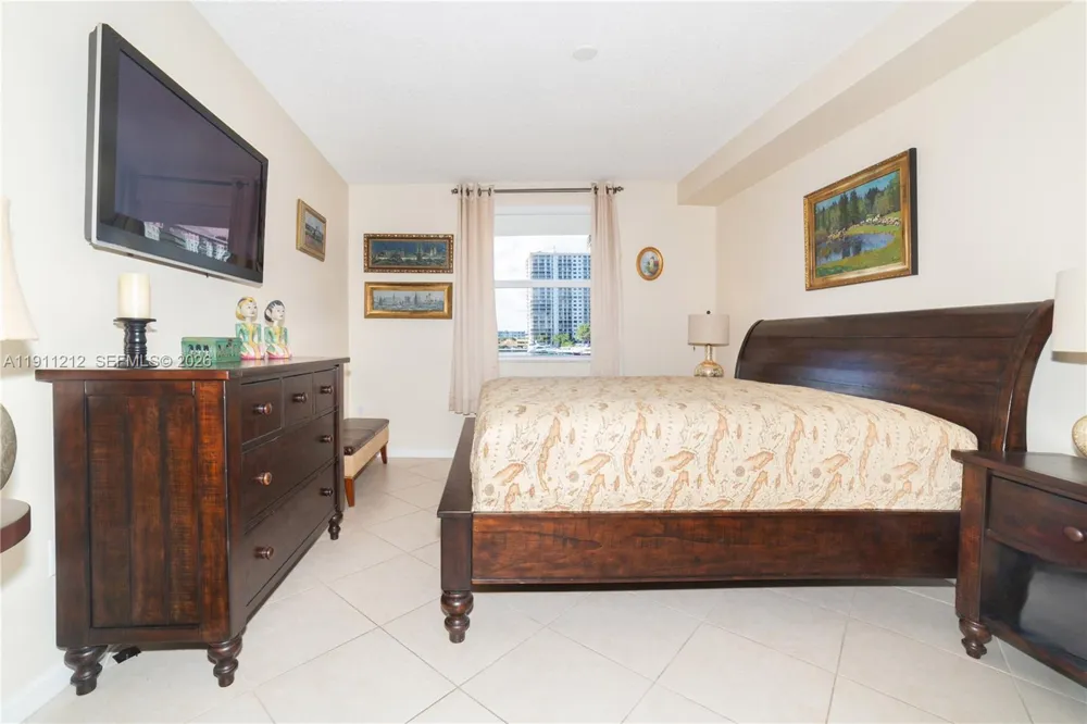17150 Bay Rd #2207 Sunny Isles Beach, FL 33160