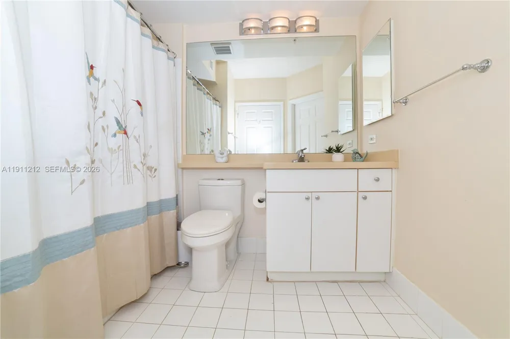 17150 Bay Rd #2207 Sunny Isles Beach, FL 33160
